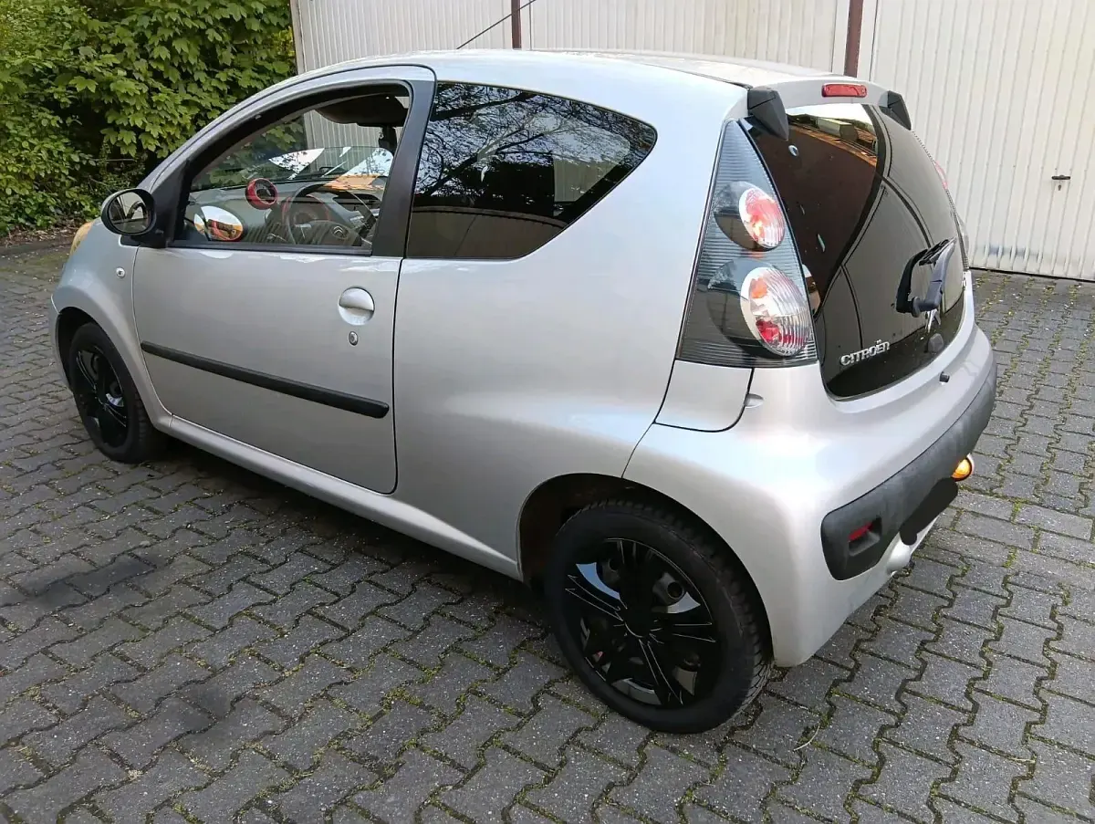 Gebraucht Citroën C1 68 PS (50 kW) 2014 Silber Kleinwagen