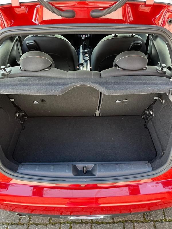 Gebraucht Mini Cooper D 116 PS (85 kW) 2017 Rot Kleinwagen