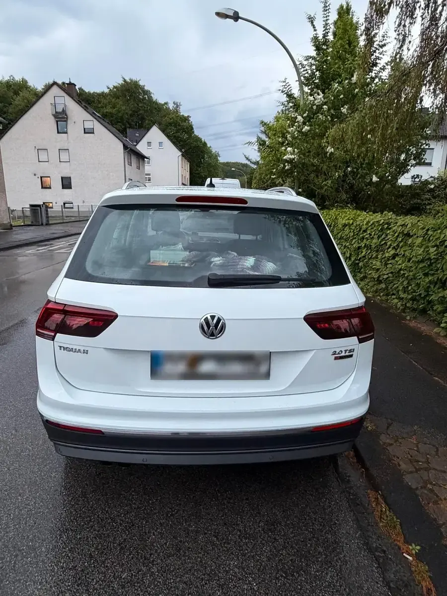 Gebraucht VW Tiguan 180 PS (132 kW) 2016 Weiß SUV