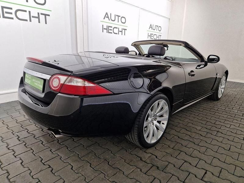 Gebraucht Jaguar XK 298 PS (219 kW) 2008 Midnight black (metallic) Cabrio