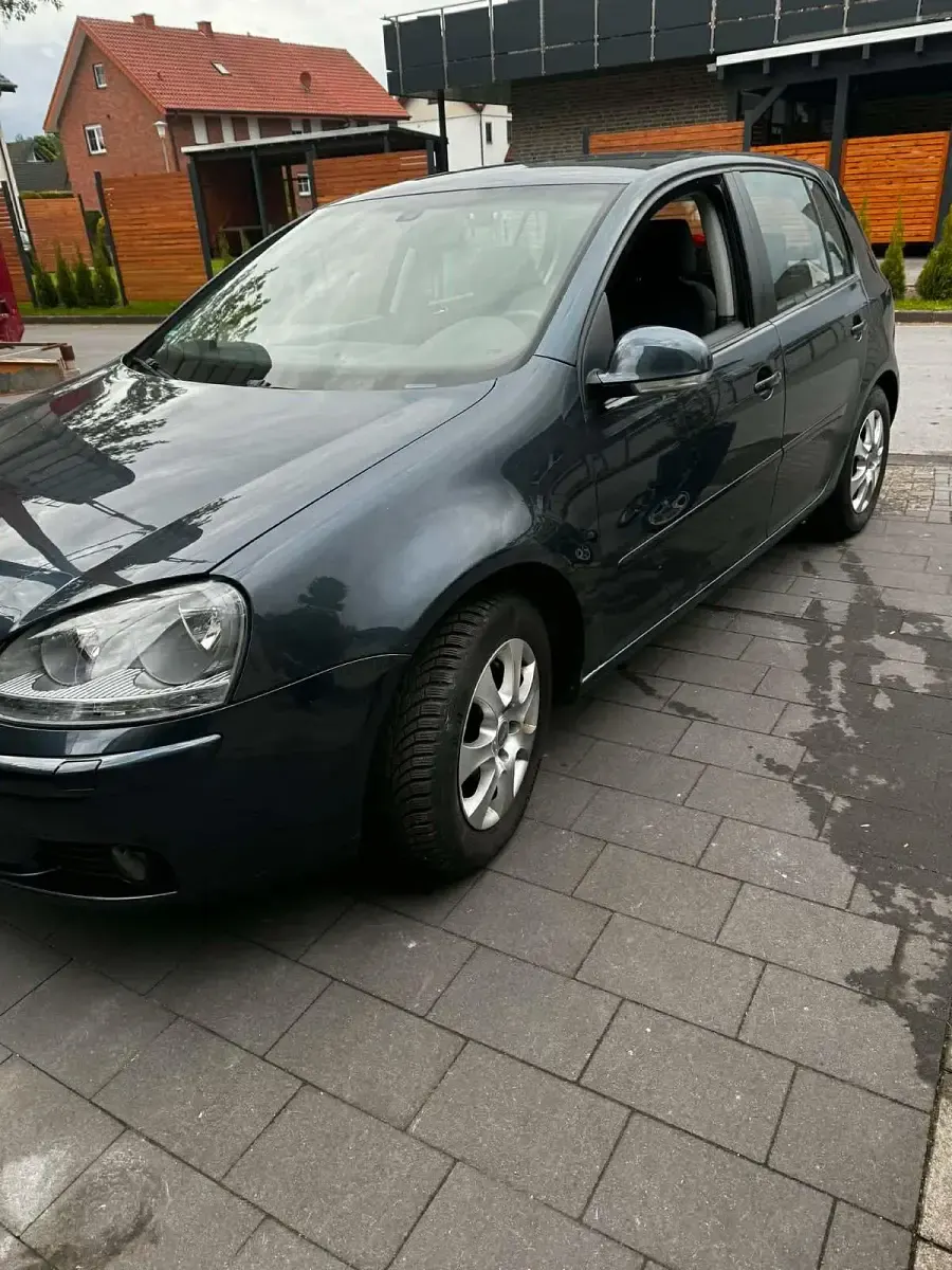 Gebraucht VW Golf 102 PS (75 kW) 2005 Blau Coupé