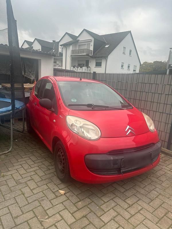 Rot Gebraucht 2007 Citroën C1 Kleinwagen | 1.350 € (Fairer Preis) - Bild 1/4
