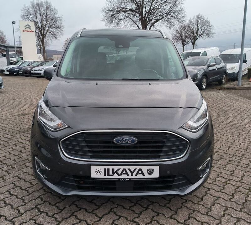 Gebraucht Ford Grand Tourneo Connect Titanium 120 PS (88 kW) 2018 Magneticgrau (metallic) Van / Kleinbus