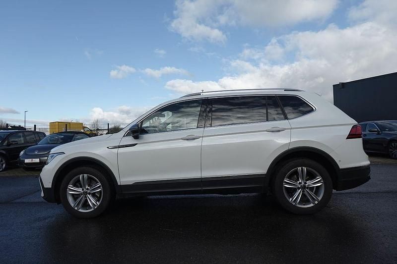 Gebraucht VW Tiguan Allspace Life 200 PS (147 kW) 2022 Weiß SUV