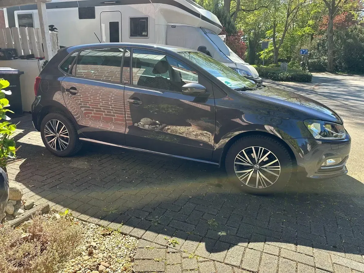 Używany VW Polo Allstar 75 KM (55 kW) 2016 Szary Hatchback