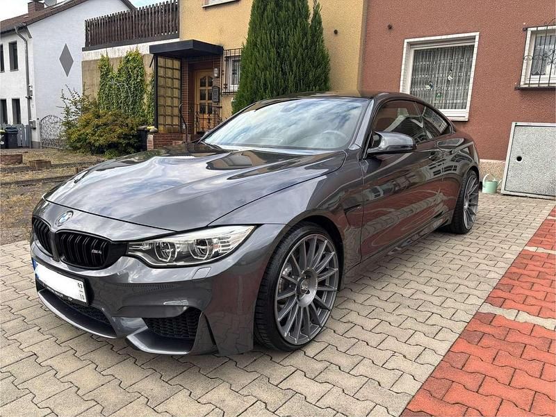 Grau Gebraucht 2015 BMW M4 Coupé | 43.000 € (Guter Preis) - Bild 1/4