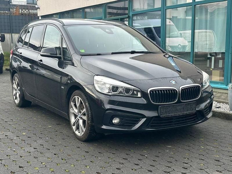 Schwarz Gebraucht 2016 BMW 216 Gran Tourer Sport Line Van / Kleinbus | 8.450 € (Superpreis) - Bild 1/4