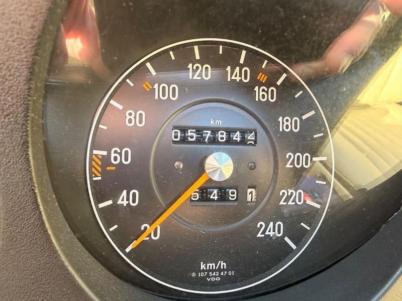 Gebraucht Mercedes SL280 179 PS (131 kW) 1982 Blau Cabrio