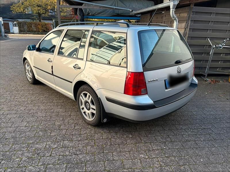 Gebraucht VW Golf IV 105 PS (77 kW) 2000 Silber Kombi