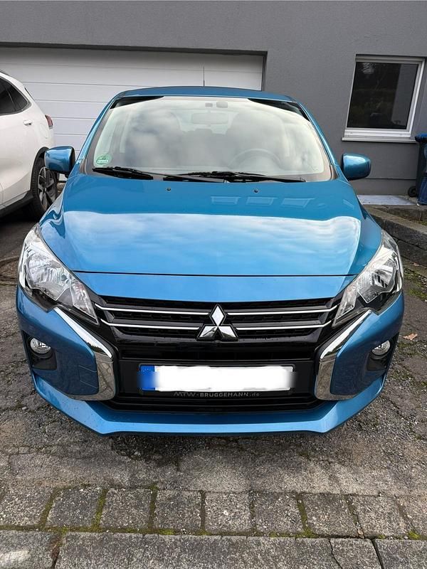 Blau Gebraucht 2021 Mitsubishi Space Star Select+ Kleinwagen | 10.900 € (Fairer Preis) - Bild 1/4