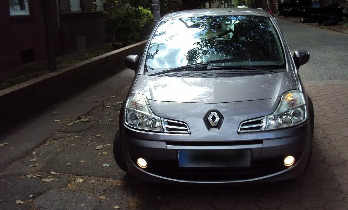 Gebraucht Renault Grand Modus 103 PS (75 kW) 2011 Grau Van / Kleinbus
