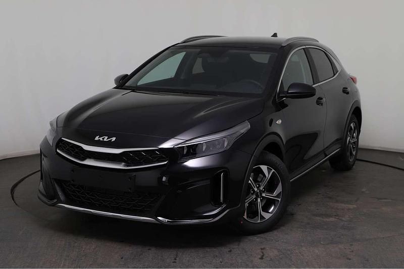 Neu Kia XCeed Vision 150 PS (110 kW) 2026 Schwarz SUV