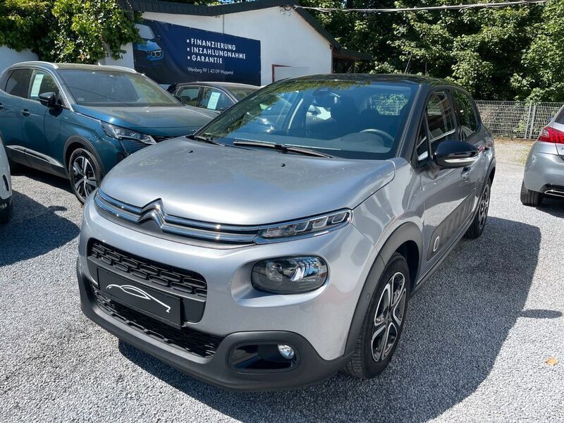 Grau Gebraucht 2019 Citroën C3 PureTech Kleinwagen | 11.950 € (Superpreis) - Bild 1/4