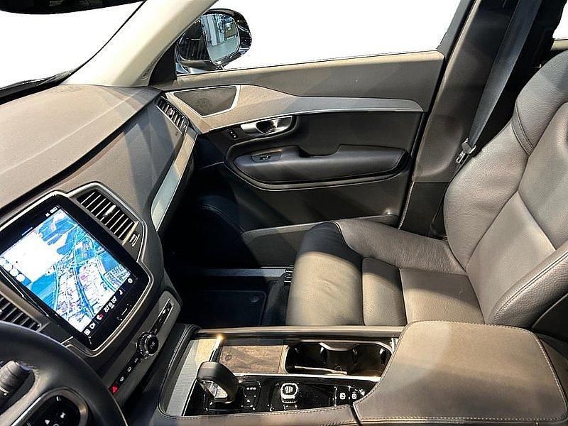 Gebraucht Volvo XC90 Core 250 PS (183 kW) 2023 Onyx black / metallic SUV
