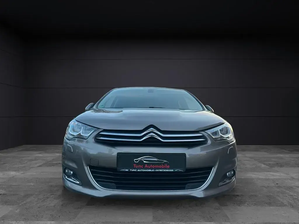 Gebraucht Citroën C4 SELECTION 131 PS (96 kW) 2018 Grau Limousine