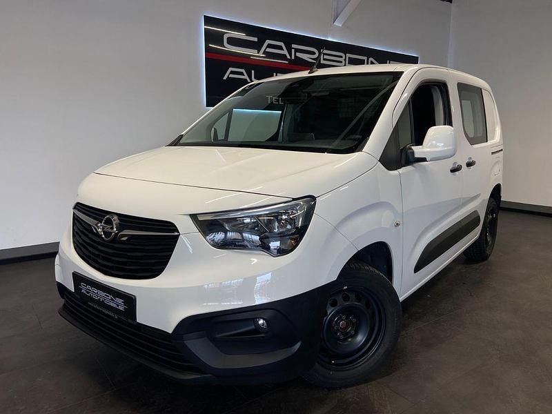 Gebraucht Opel Combo 131 PS (96 kW) 2021 Weiß Van / Kleinbus