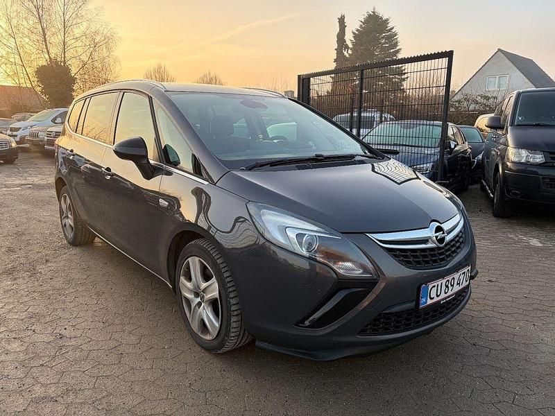 Gebraucht Opel Zafira Tourer 136 PS (100 kW) 2014 Grau Van / Kleinbus