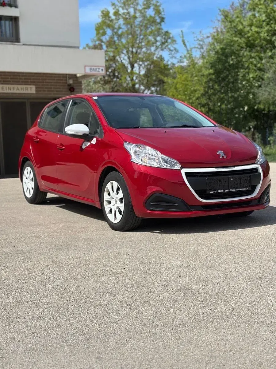 Gebraucht Peugeot 208 Access 75 PS (55 kW) 2015 Rot Kleinwagen