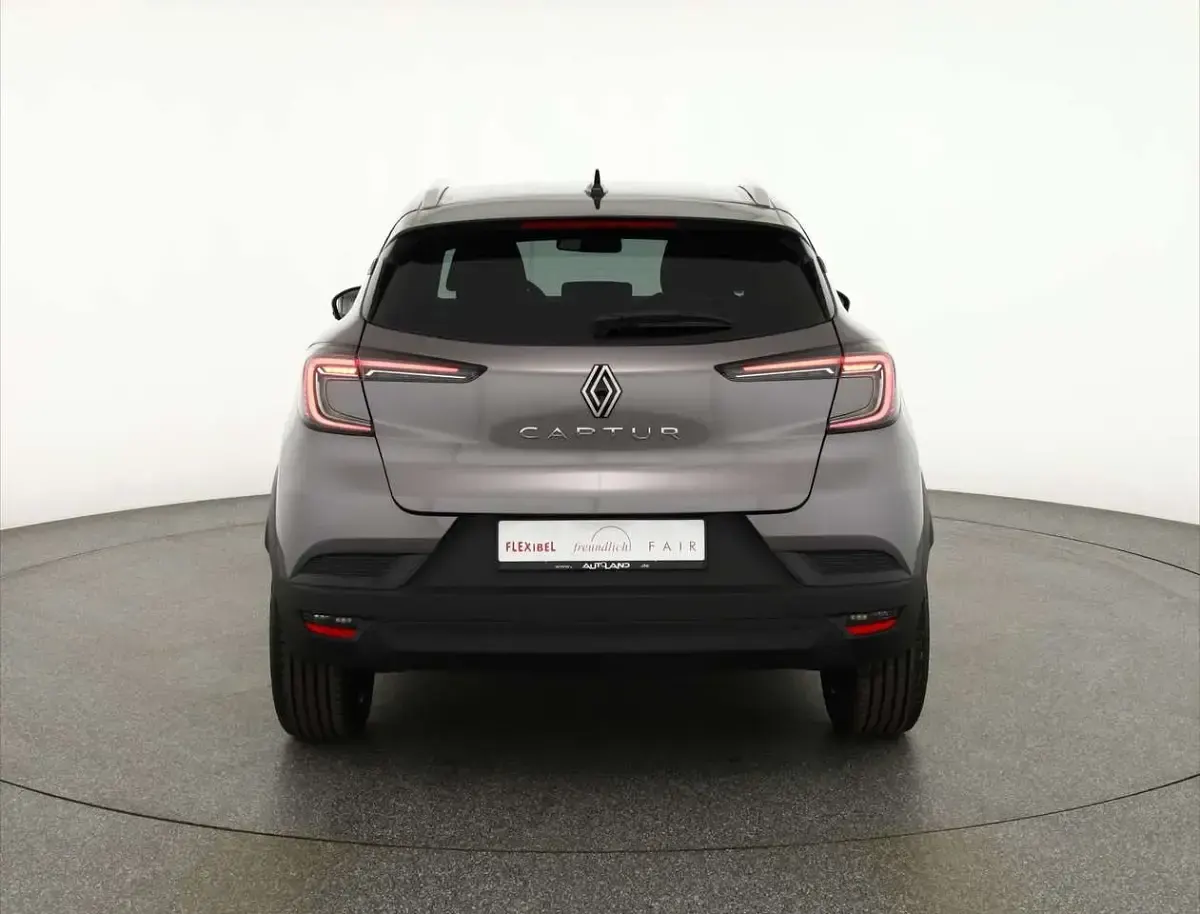 Nouvelle Renault Captur Techno 140 ch (102 kW) 2025 Gris SUV
