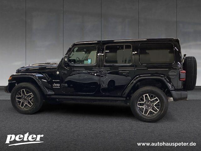 Neu Jeep Wrangler Sahara 272 PS (200 kW) 2025 Schwarz SUV