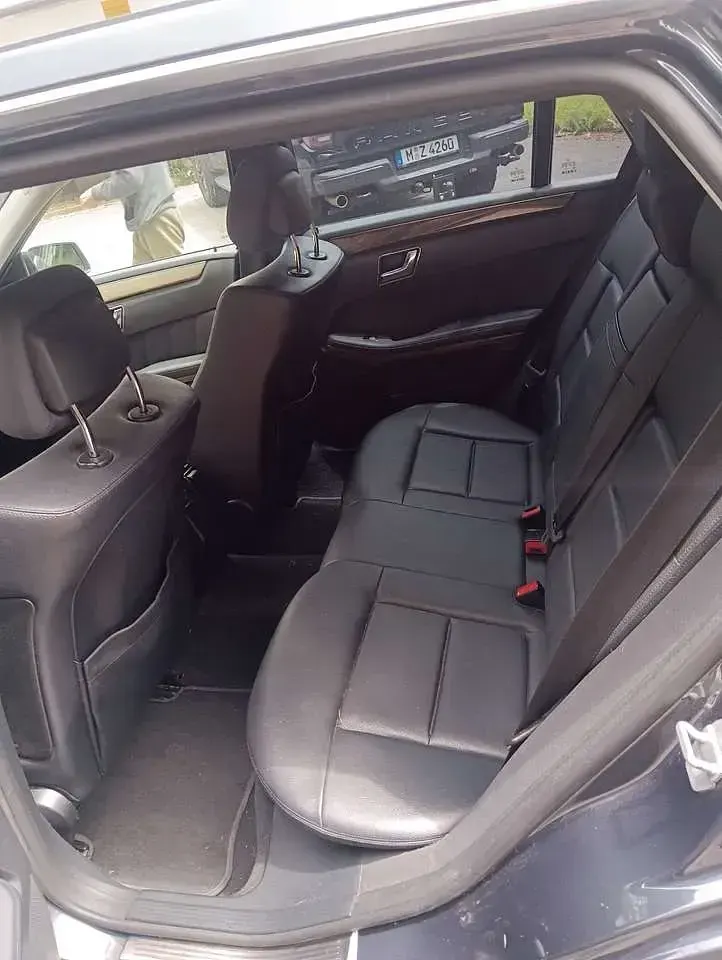 Gebraucht Mercedes E250 Elegance 204 PS (150 kW) 2010 Kombi