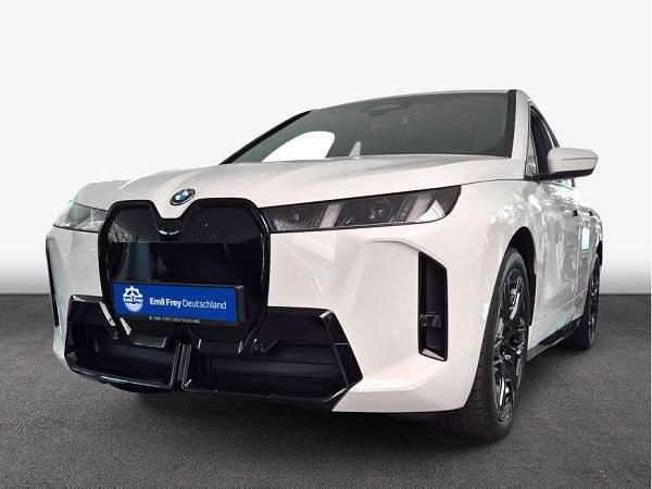 Weiß (alpinweiß uni) Neu 2025 BMW iX Basis SUV | 77.689 € (Superpreis) - Bild 1/2