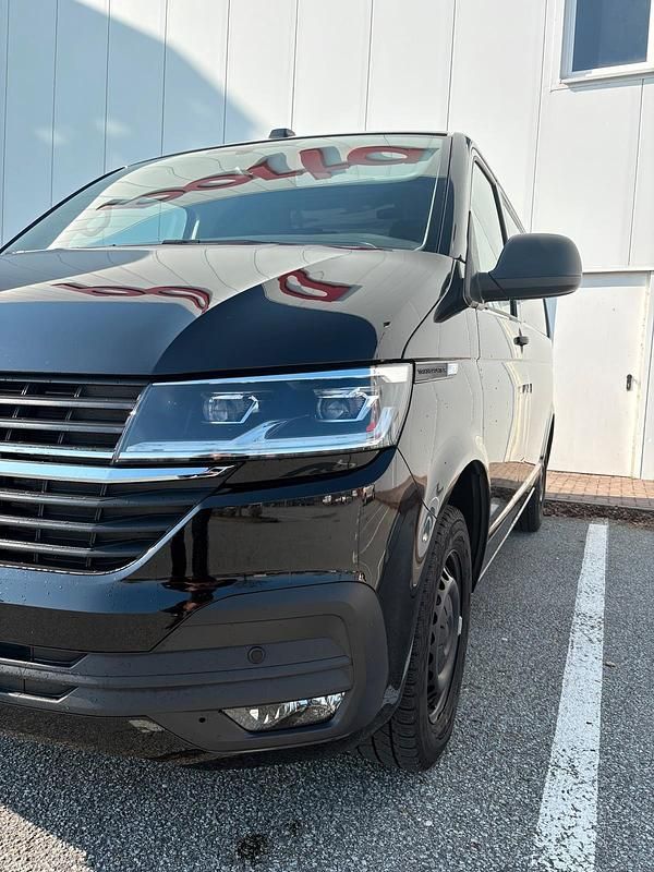 Gebraucht VW Transporter 150 PS (110 kW) 2024 Schwarz Van