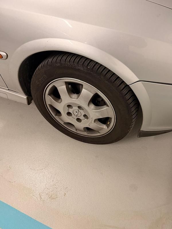 Gebraucht Opel Vectra 136 PS (100 kW) 2000 Silber Limousine