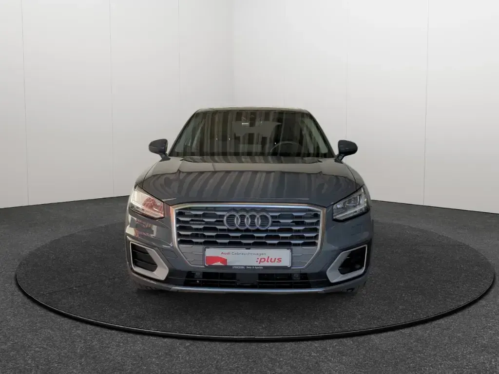 Gebraucht Audi Q2 Comfort 190 PS (139 kW) 2019 Grau SUV