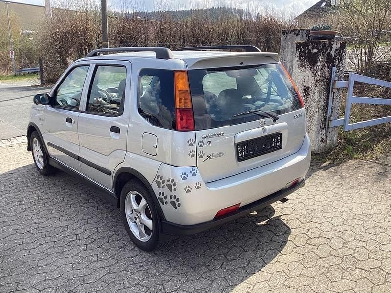Second-hand Suzuki Ignis 94 CP (69 kW) 2008 Argintiu Hatchback