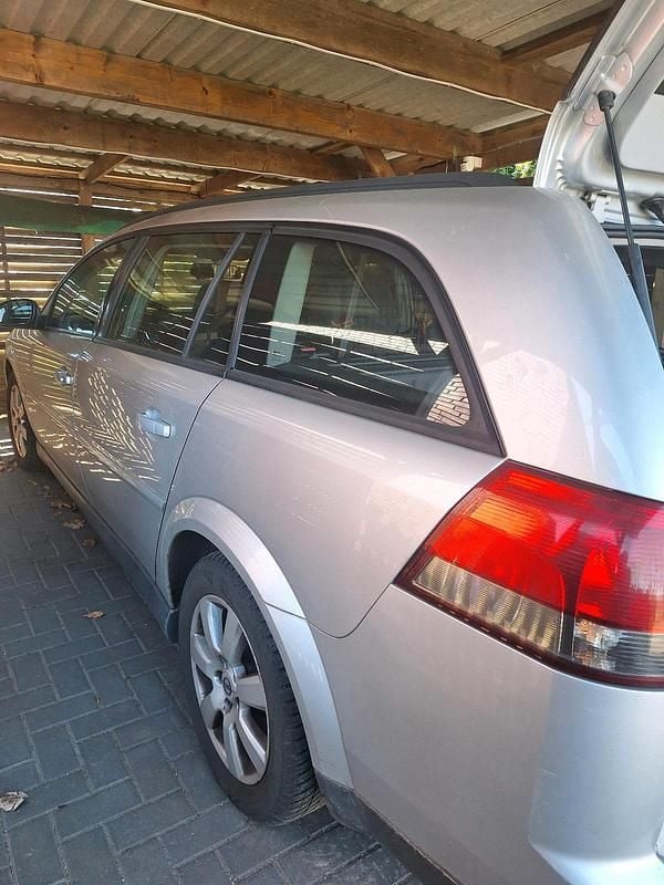 Gebraucht Opel Vectra 155 PS (114 kW) 2005 Silber Kombi