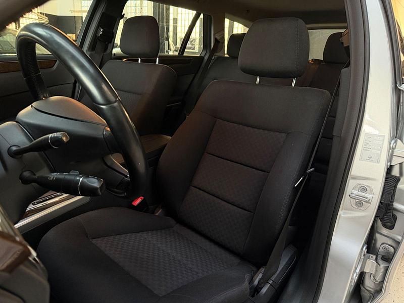 Gebraucht Mercedes E250 204 PS (150 kW) 2010 Silber Kombi
