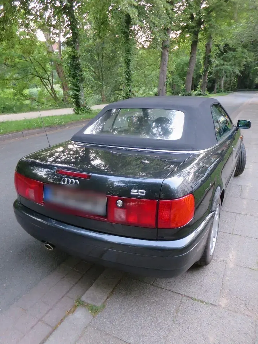 Gebraucht Audi 80 Design 116 PS (85 kW) 1998 Schwarz Cabrio