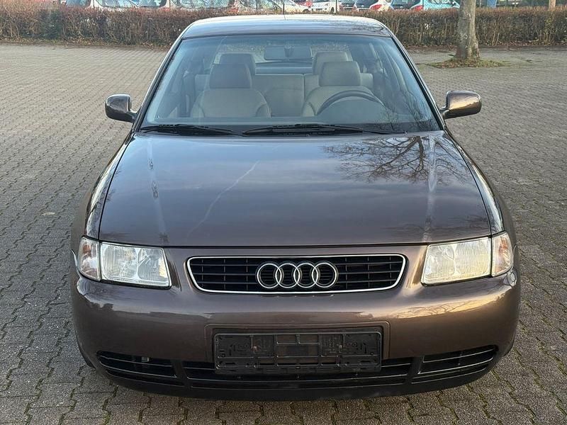 Second-hand Audi A3 Ambition 101 CP (74 kW) 1996 Maro Hatchback