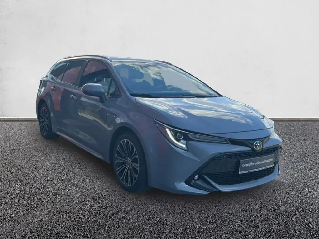 Gebraucht Toyota Corolla Team 184 PS (135 kW) 2021 Grau Kombi