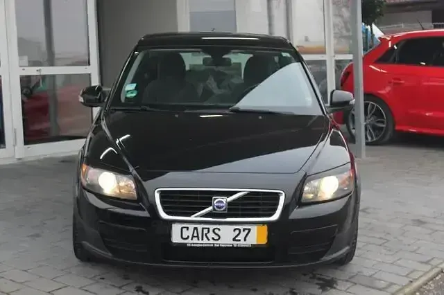 Gebraucht Volvo C30 101 PS (74 kW) 2011 Schwarz Kleinwagen