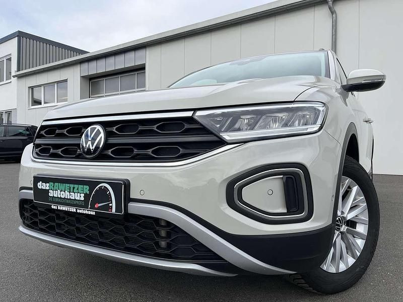 Ascotgrau Gebraucht 2024 VW T-Roc Life SUV | 23.970 € (Superpreis) - Bild 1/4