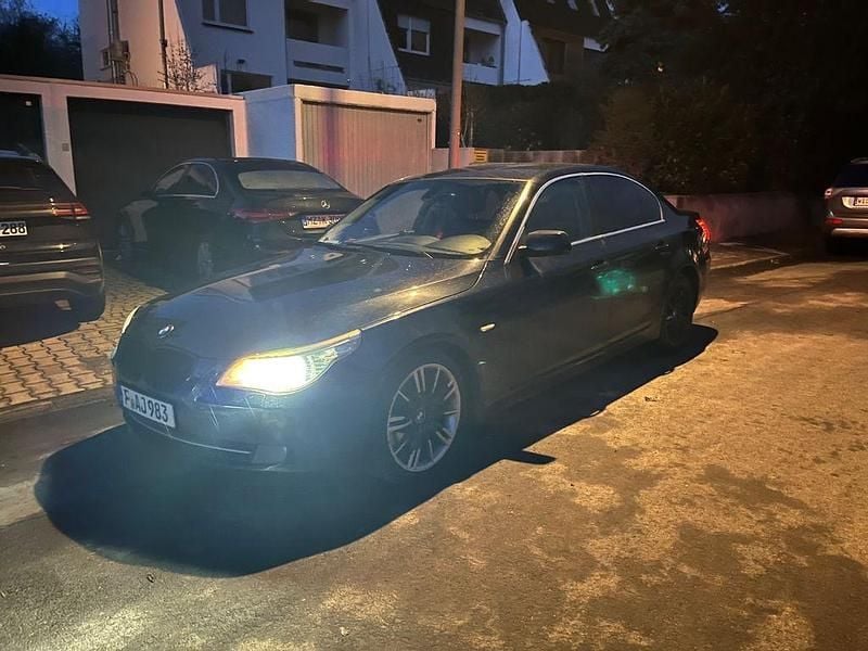 Gebraucht BMW 525 218 PS (160 kW) 2007 Schwarz Limousine