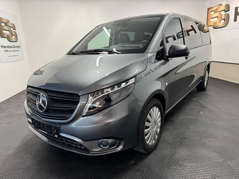 Gebraucht Mercedes Vito 190 PS (139 kW) 2023 Grau Van