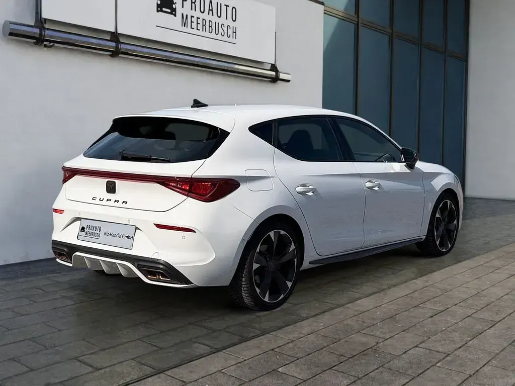Gebraucht Cupra Leon 204 PS (150 kW) 2023 "candy" weiss Limousine