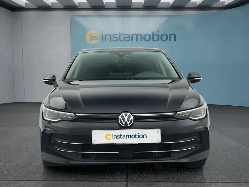 Gebraucht VW Golf VIII 150 PS (110 kW) 2025 Schwarz Kleinwagen