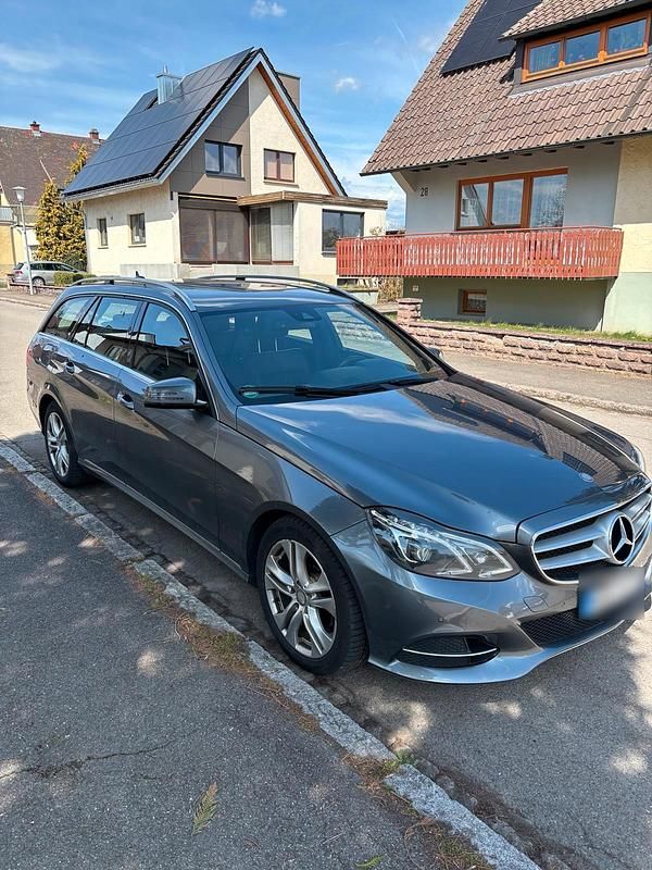 Gebraucht Mercedes E200 136 PS (100 kW) 2015 Silber Kombi