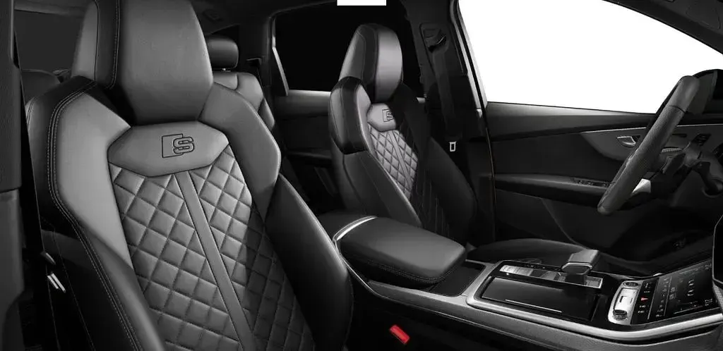 Gebraucht Audi Q7 S-Line 489 PS (359 kW) 2025 Sakhirgold SUV