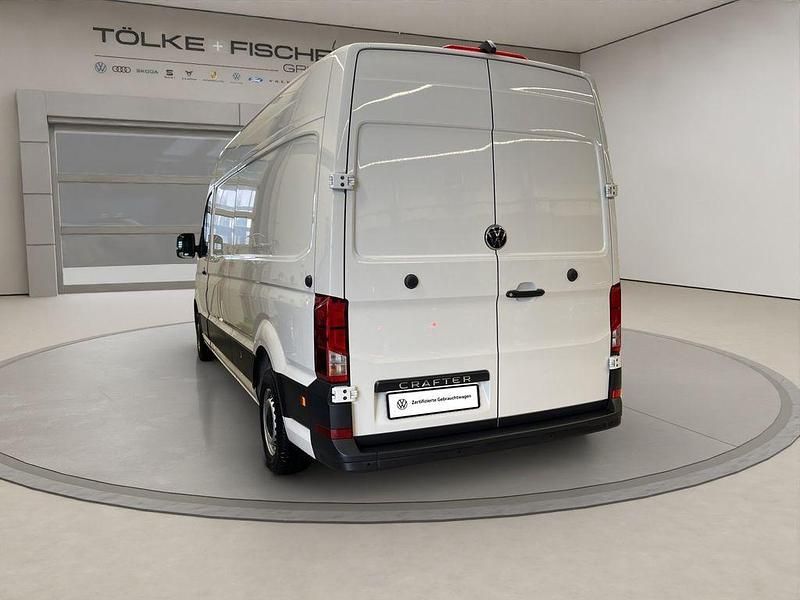 Gebraucht VW Crafter 177 PS (130 kW) 2024 Candyweiß Van