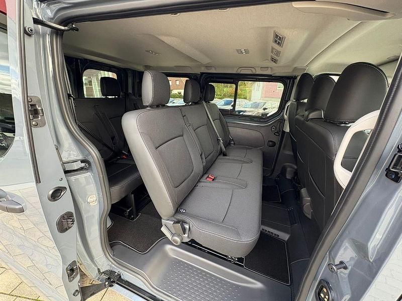 Gebraucht Nissan Primastar Tekna 170 PS (125 kW) 2025 Grey urban Van / Kleinbus