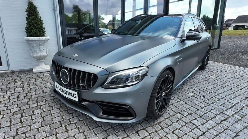 Grau Gebraucht 2022 Mercedes C63S AMG AMG Limousine | 85.311 € - Bild 1/4