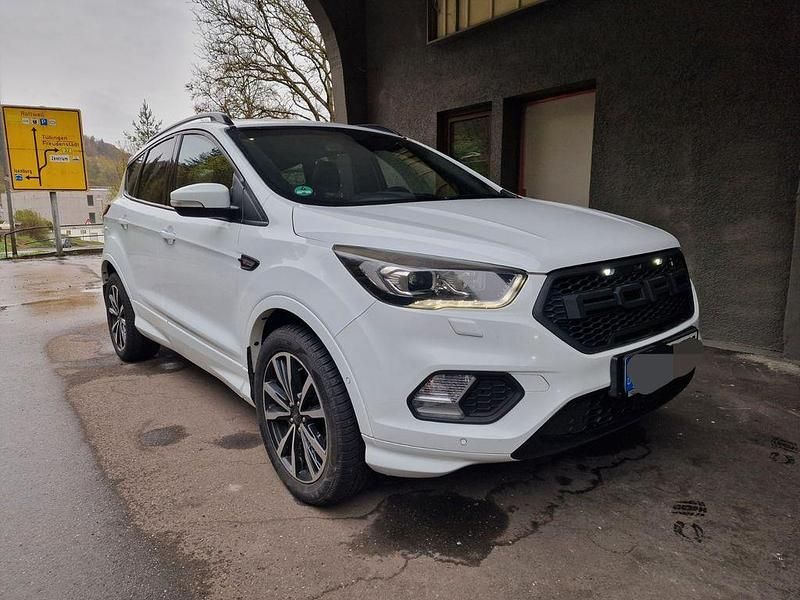 Gebraucht Ford Kuga ST-Line 179 PS (131 kW) 2018 Weiß SUV