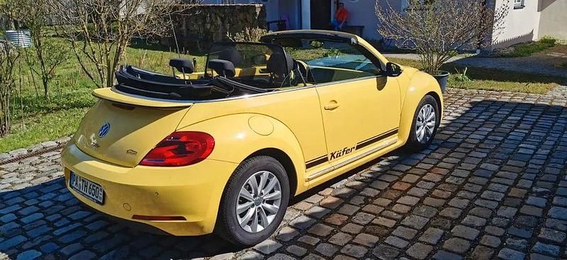 Second-hand VW Beetle Design 140 CP (102 kW) 2013 Galben Hatchback