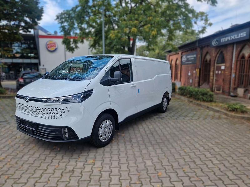 Neu Maxus V70 147 PS (108 kW) 2026 Weiß Van