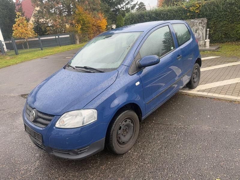 Blau Gebraucht 2005 VW Fox Basis Kleinwagen | 850 € (Superpreis) - Bild 1/4